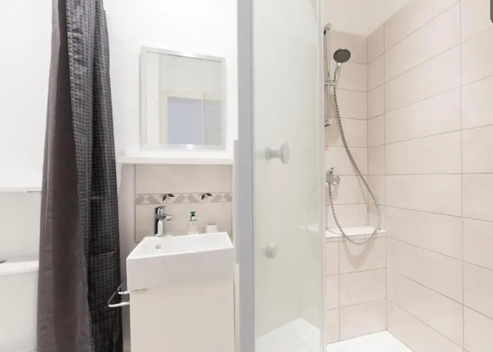 Happy - 9 Min Sanctuaires - Renove & Equipe - 3 Couchages アパート *